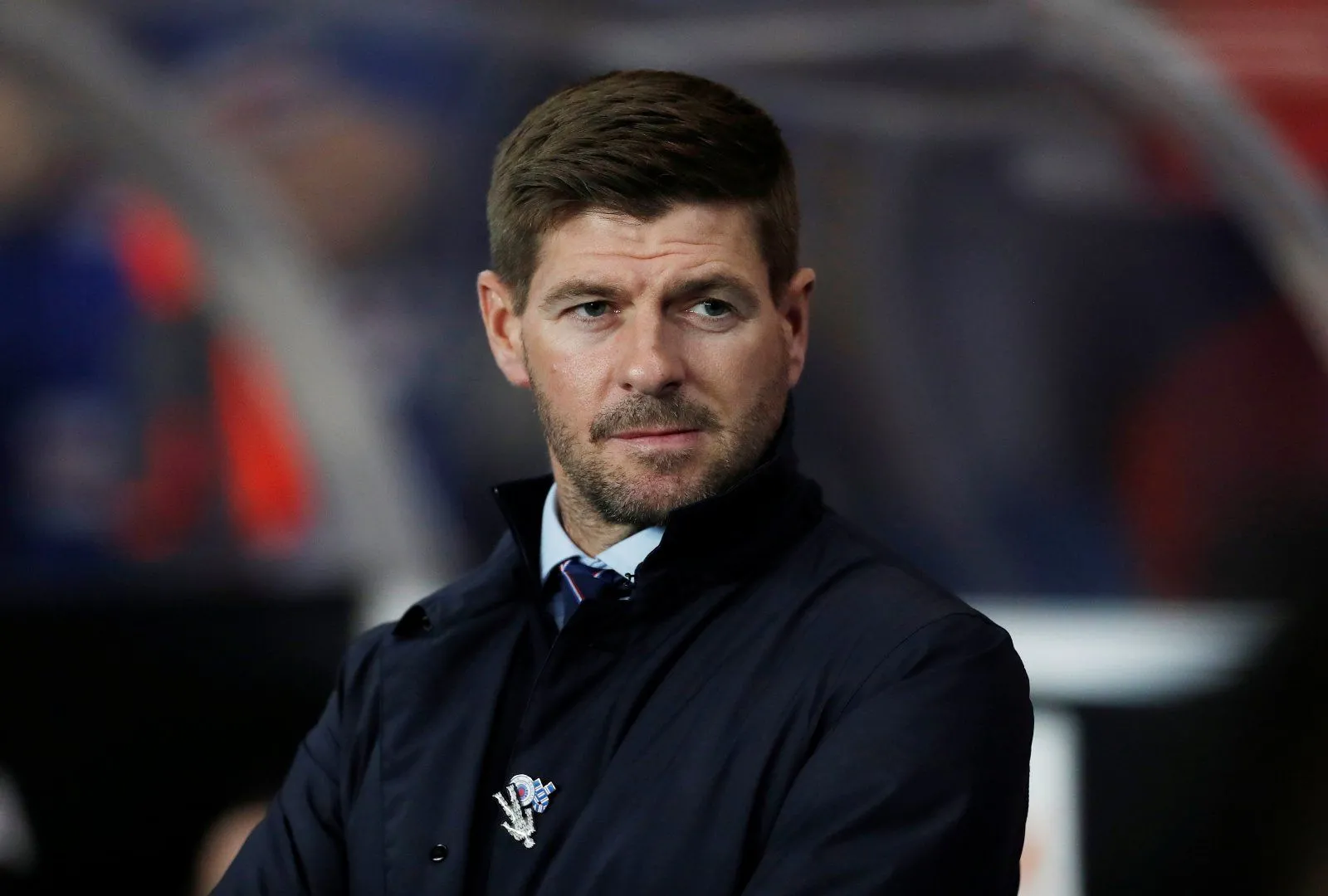 Steven Gerrard, biểu tượng của Ngoại hạng Anh và sức hút toàn cầu của giải đấu.