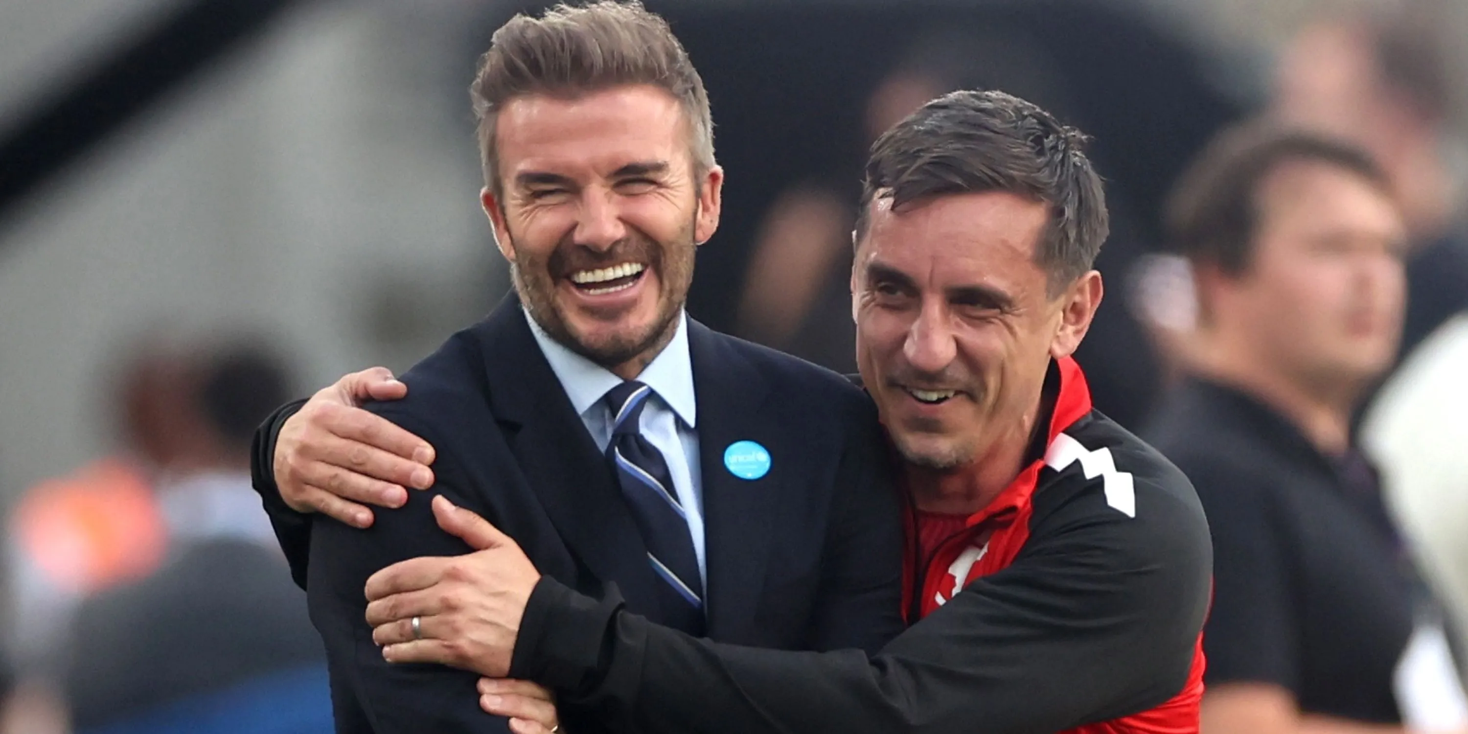 Ảnh ghép David Beckham và Gary Neville, hai huyền thoại của Manchester United