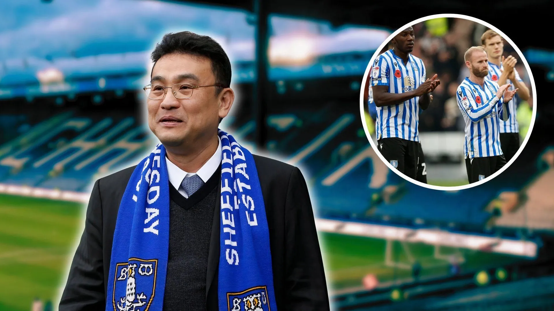 Chủ tịch Dejphon Chansiri đứng cùng các cầu thủ Sheffield Wednesday tại sân Hillsborough