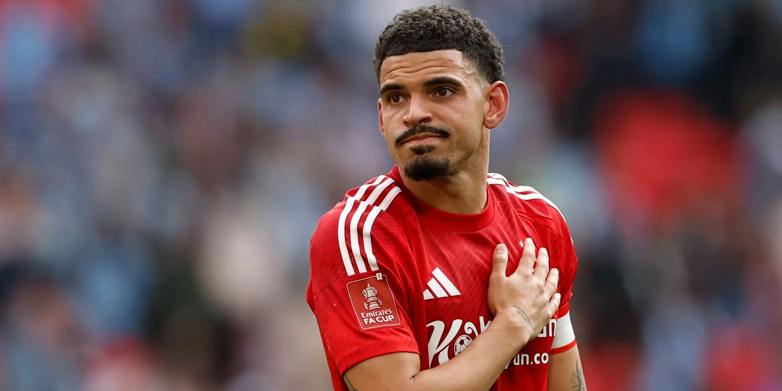 Morgan Gibbs-White của Nottingham Forest sau trận đấu, liên quan đến vụ chuyển nhượng Tottenham.