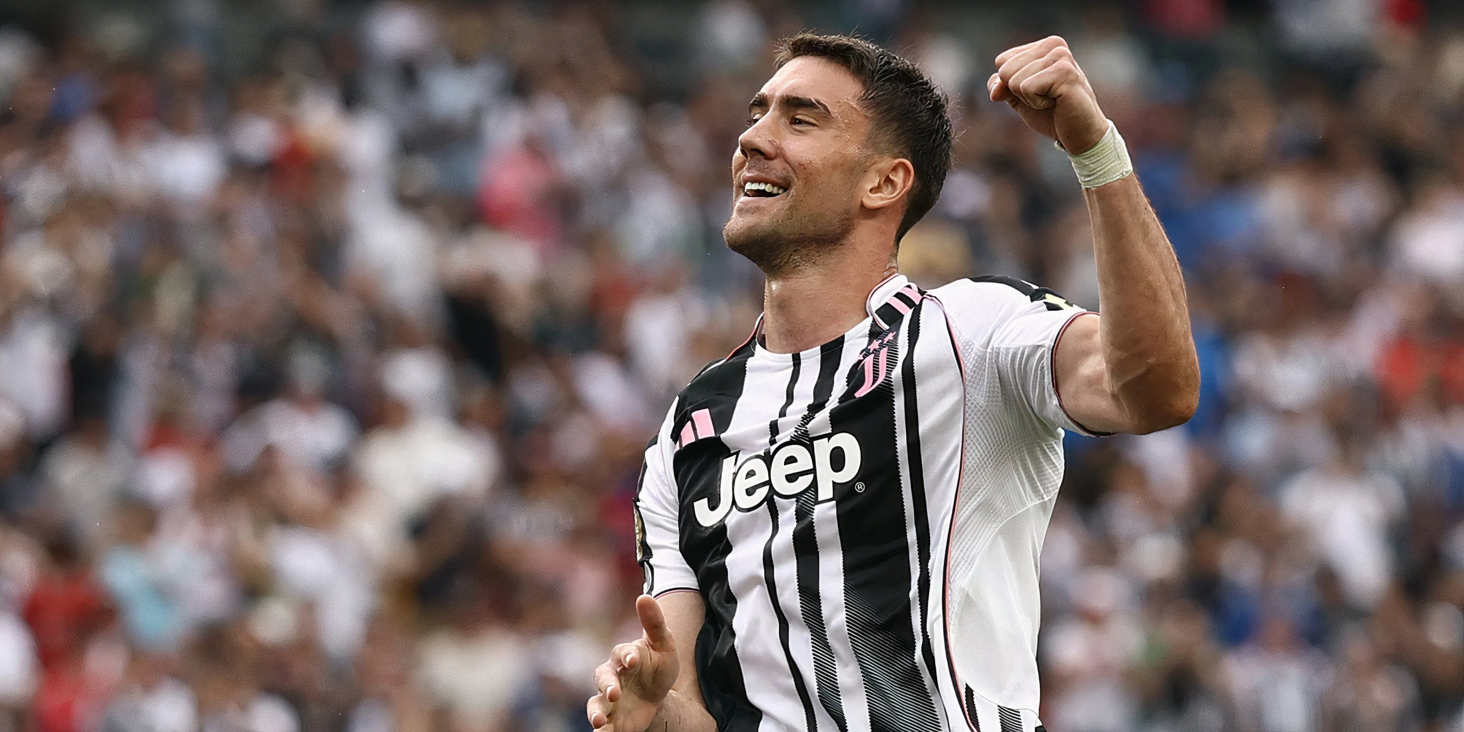 Tiền đạo Dusan Vlahovic của Juventus đang thi đấu.