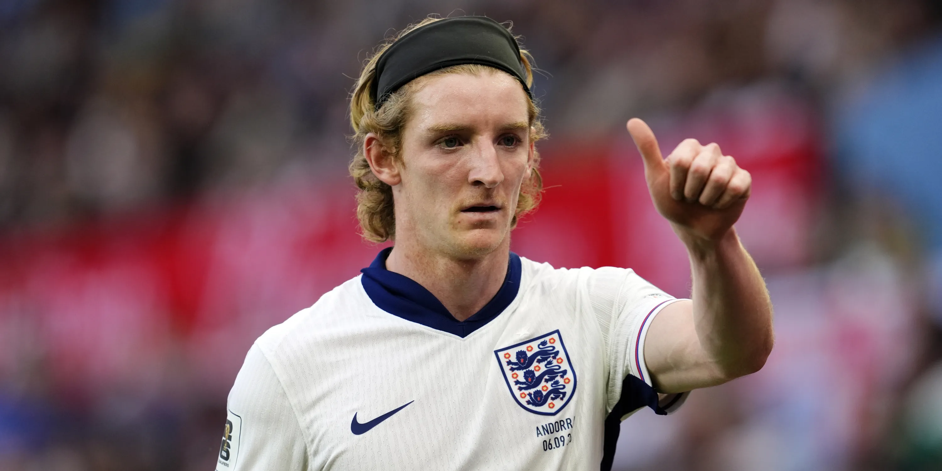 Anthony Gordon cầu thủ trẻ tài năng của Newcastle United