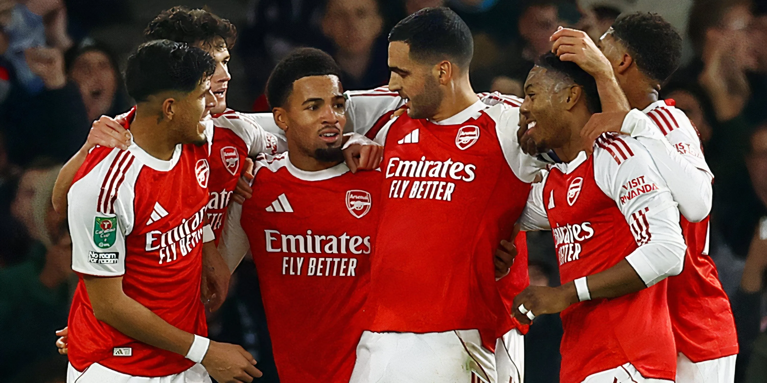 Arsenal đang chiếm lĩnh bảng xếp hạng Premier League với hiệu suất ấn tượng dưới huấn luyện viên Mikel Arteta