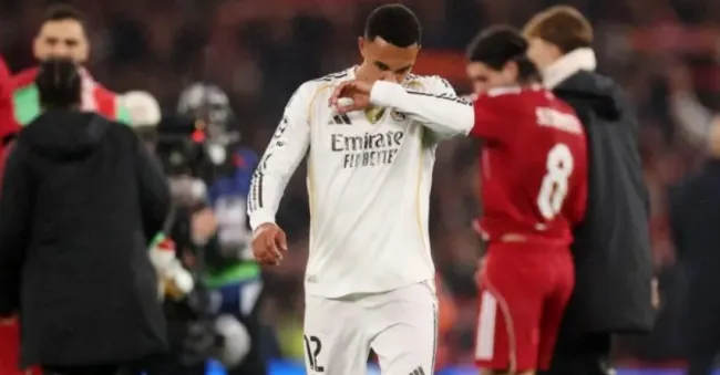 Conor Bradley tỏa sáng trong chiến thắng của Liverpool trước Real Madrid tại Anfield