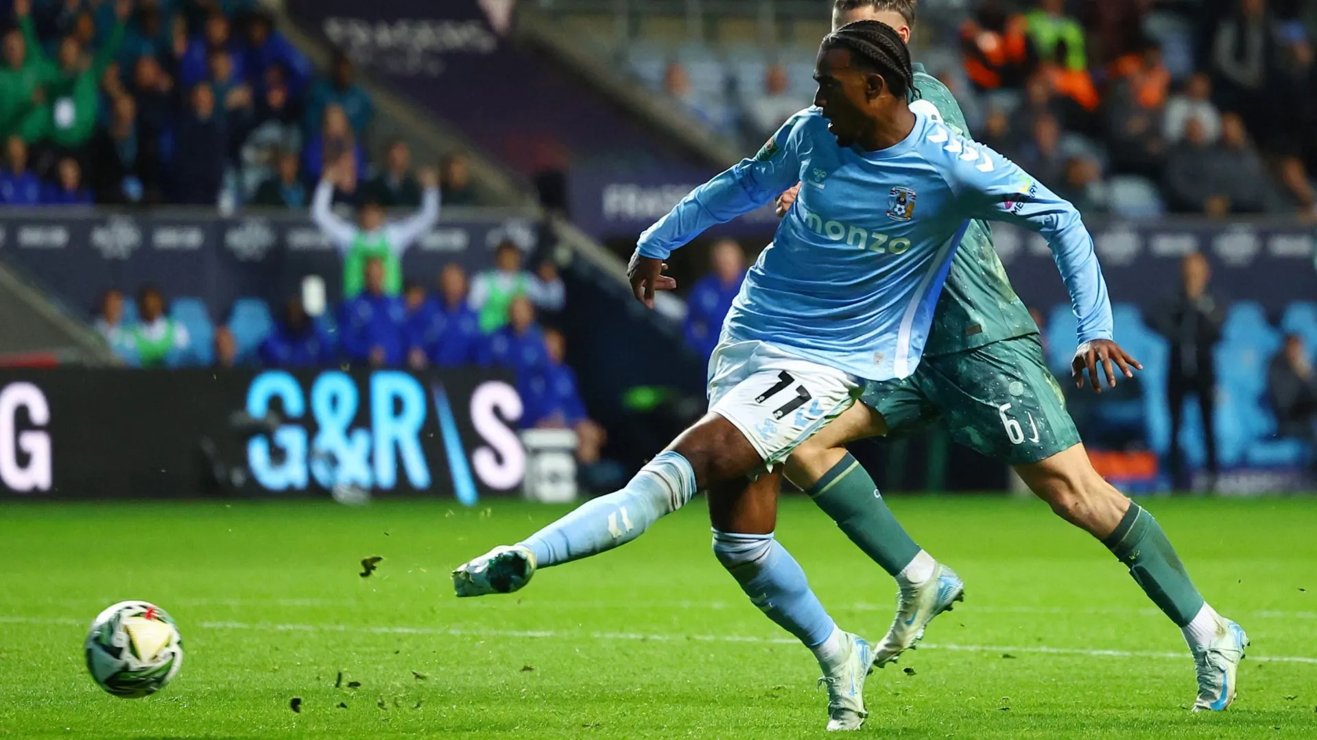 Haji Wright, niềm hy vọng tấn công của Coventry City trong mùa giải này