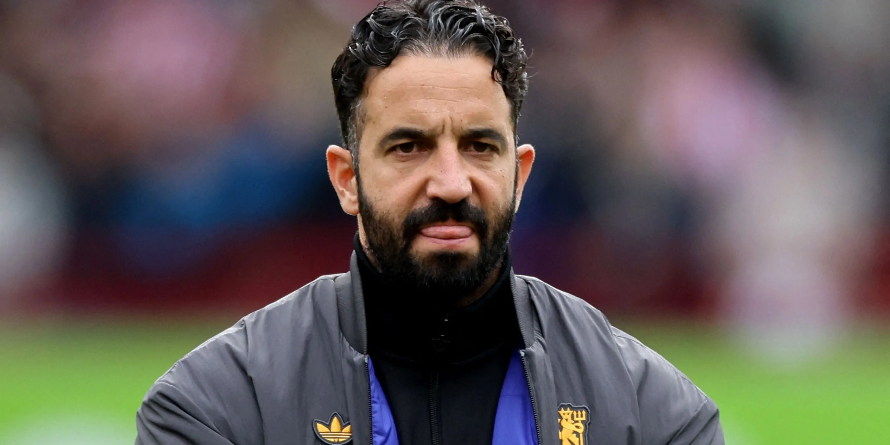 Huấn luyện viên Manchester United Ruben Amorim trông thất vọng sau trận đấu tại sân Old Trafford