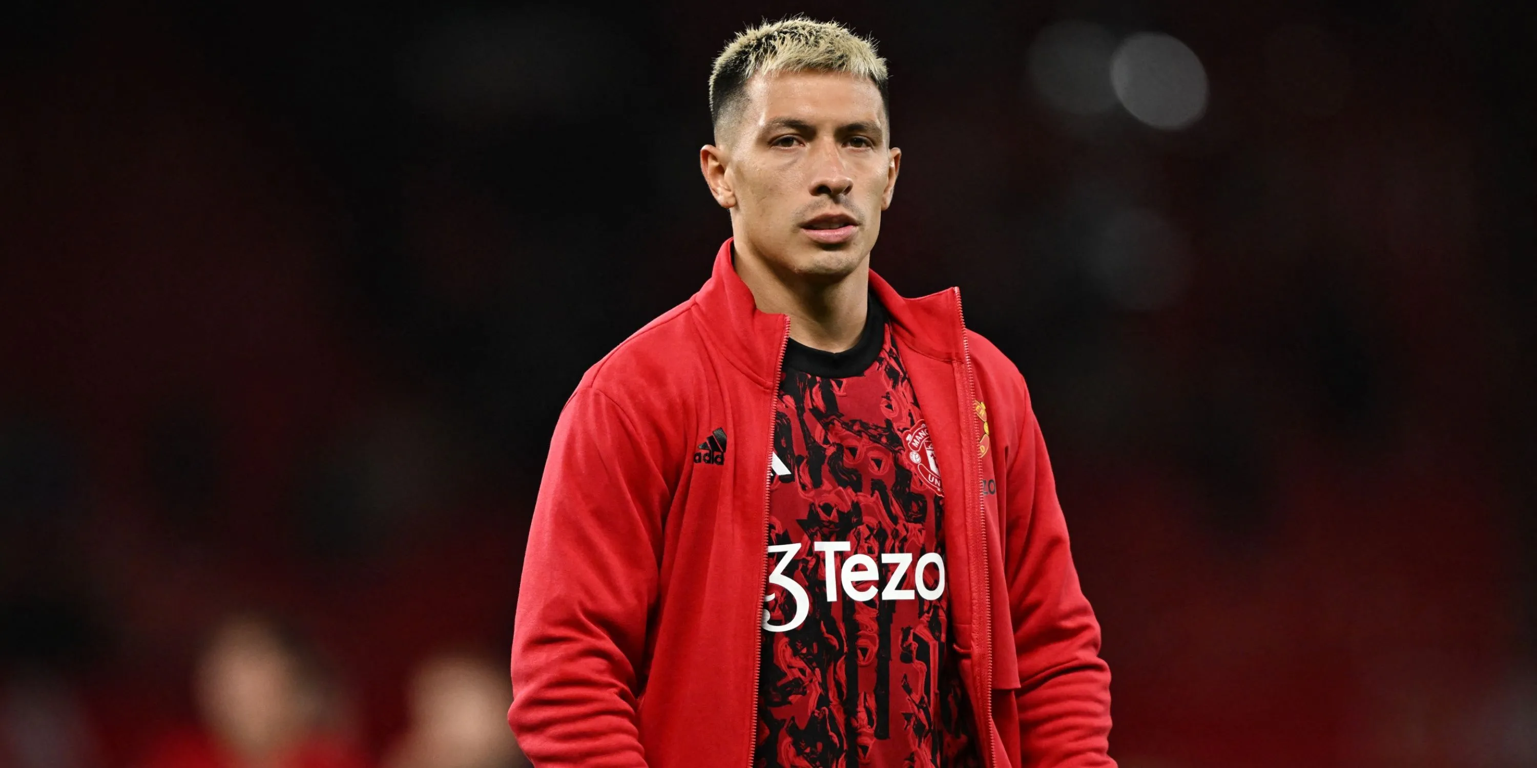 Lisandro Martinez sẽ trở lại hàng thủ 3 sau chấn thương