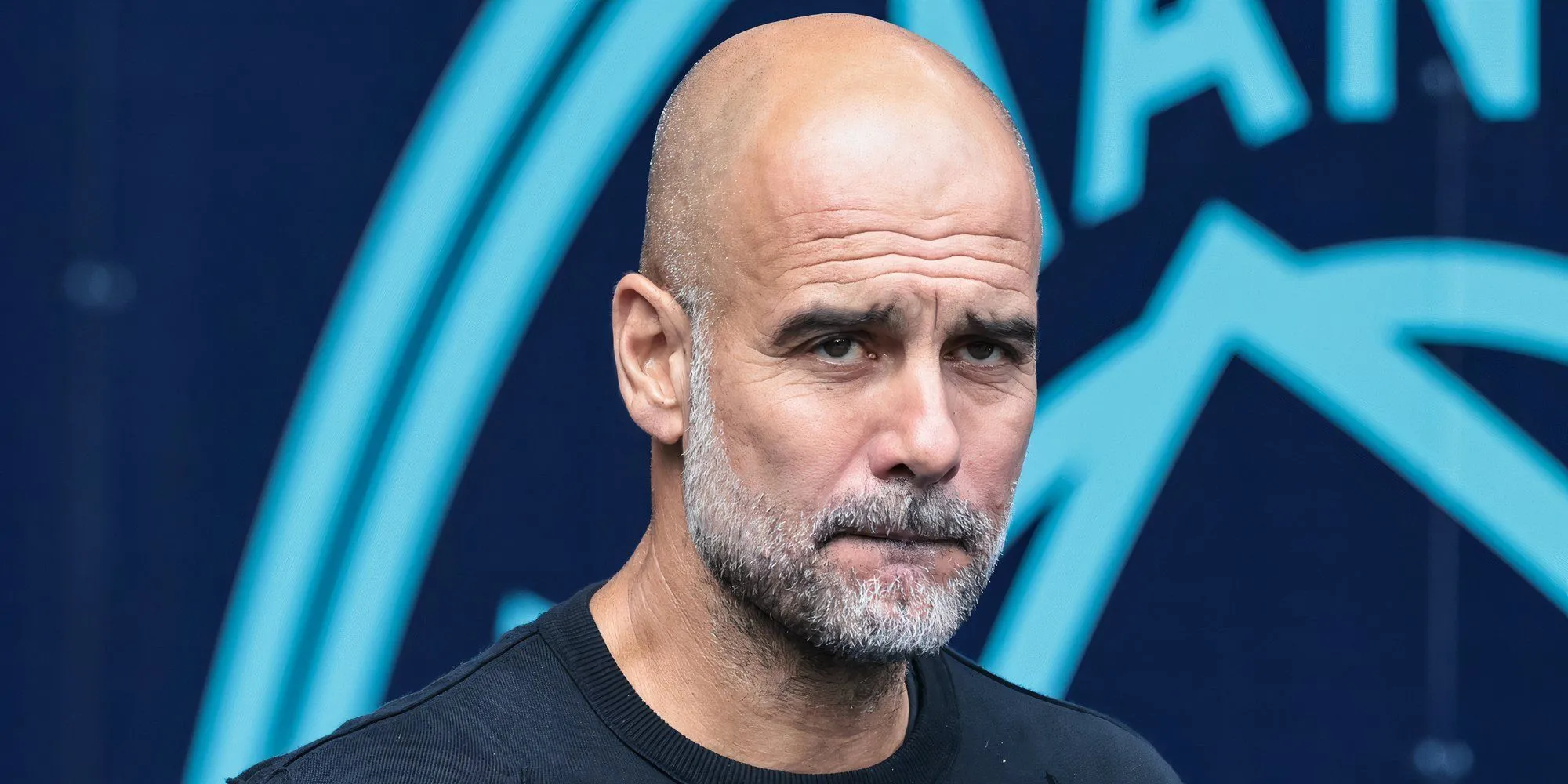 Pep Guardiola, huấn luyện viên Manchester City, tại sân Etihad